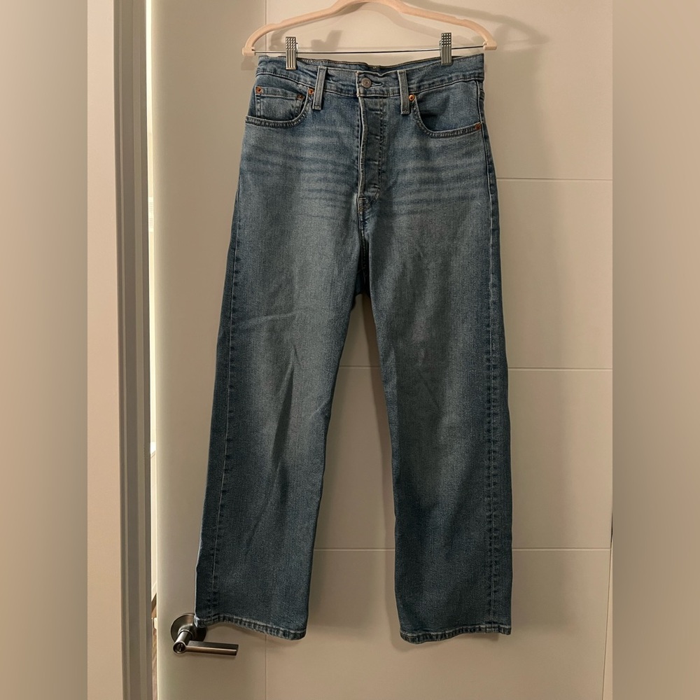 Levi's Ribcage Straight Ankle Women’s Jeans size 29